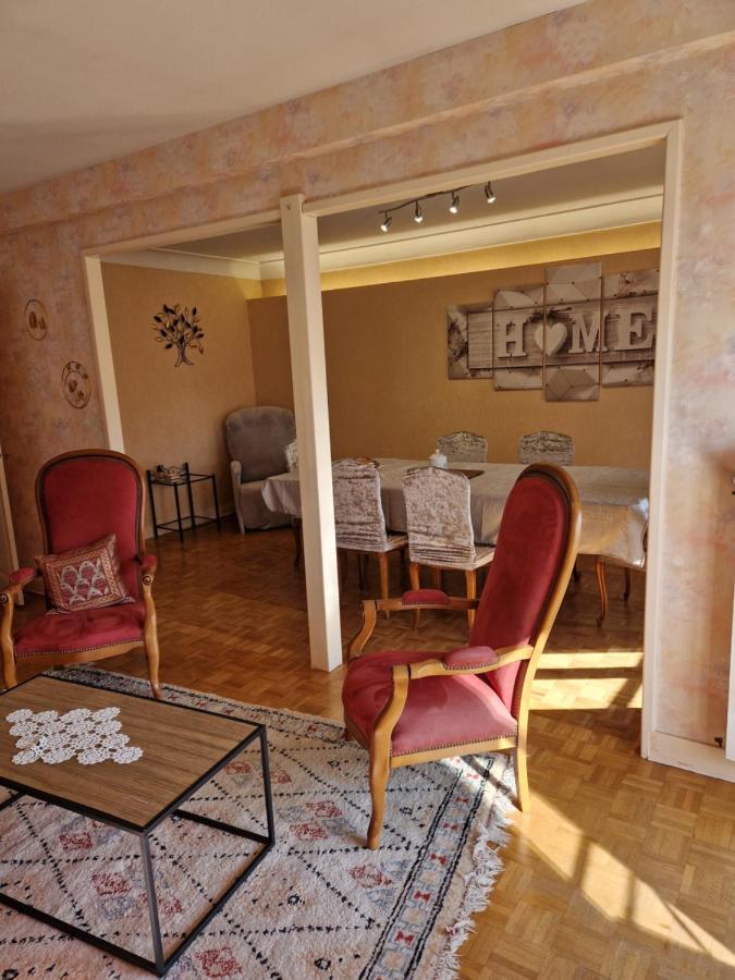 Appartement 120 M² Duplex Coeur Historique Au Calme Le Puy-en-Velay Luaran gambar