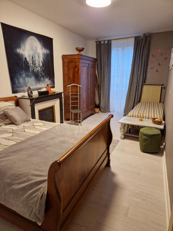 Appartement 120 M² Duplex Coeur Historique Au Calme Le Puy-en-Velay Luaran gambar