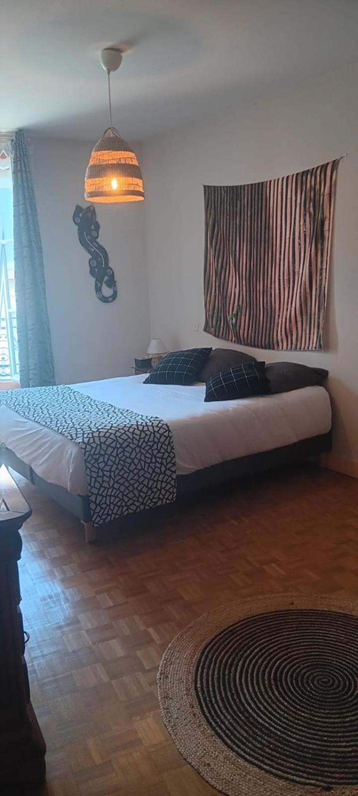 Appartement 120 M² Duplex Coeur Historique Au Calme Le Puy-en-Velay Luaran gambar