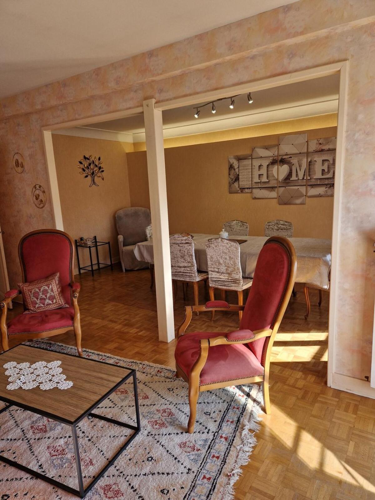 Appartement 120 M² Duplex Coeur Historique Au Calme Le Puy-en-Velay Luaran gambar